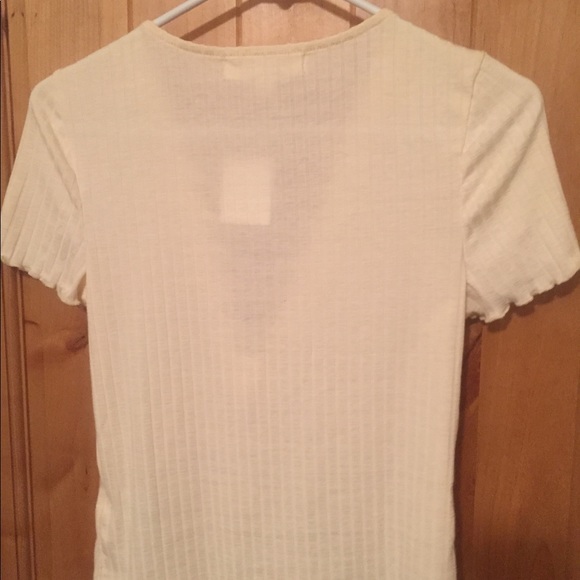 Urban Outfitters Criss-Cross Top - Picture 2 of 3